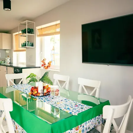 Сasa de vacaciones With Private Sauna, Jacuzzi And Pool Czestkowo (Koscierzyna)