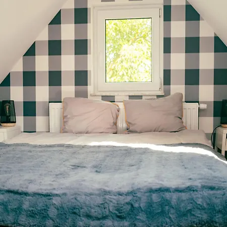 With Private Sauna, Jacuzzi And Pool *