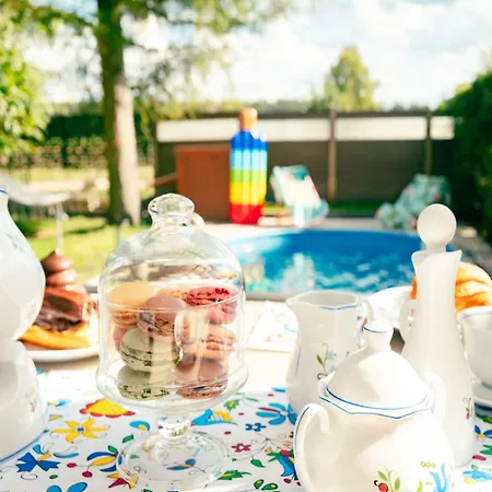 With Private Sauna, Jacuzzi And Pool *