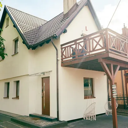 Сasa de vacaciones With Private Sauna, Jacuzzi And Pool Czestkowo (Koscierzyna)