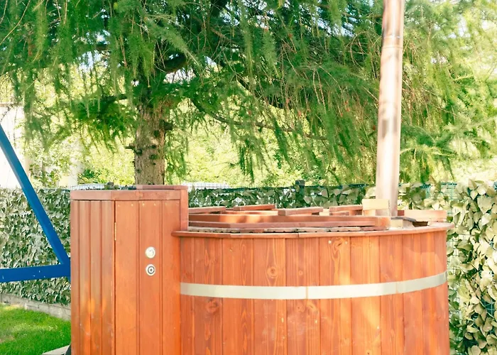 度假居 With Private Sauna, Jacuzzi And Pool