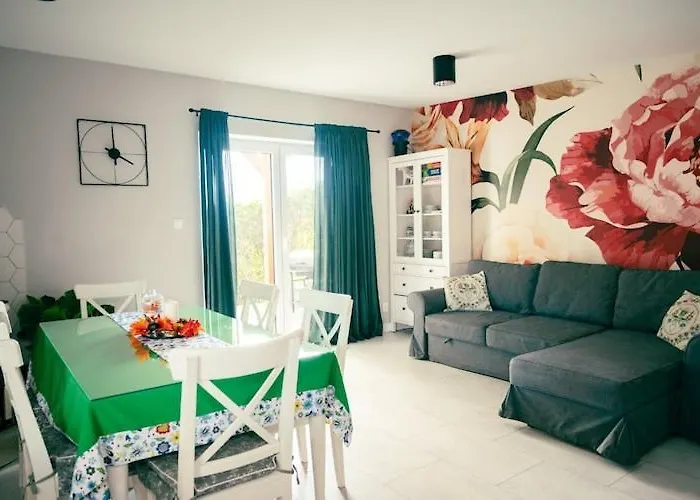 With Private Sauna, Jacuzzi And Pool * Czestkowo (Koscierzyna)