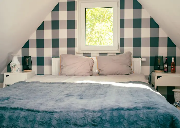 With Private Sauna, Jacuzzi And Pool *