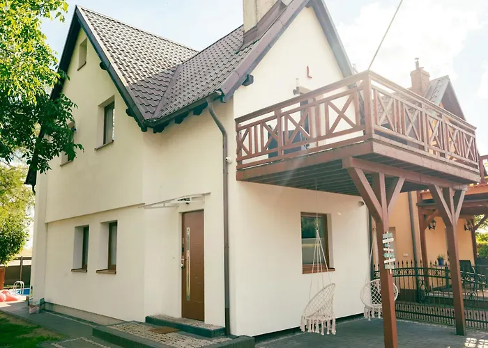 度假居 With Private Sauna, Jacuzzi And Pool Czestkowo (Koscierzyna)